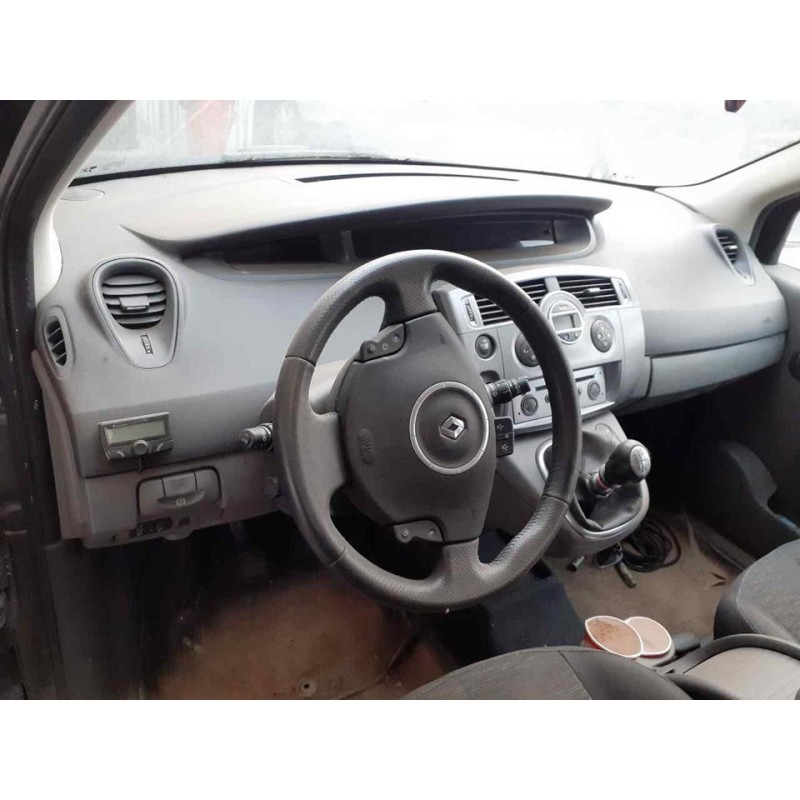renault scenic ii del año 2007