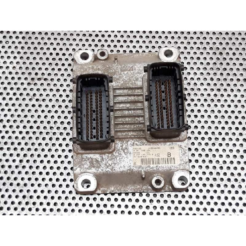 Recambio de centralita motor uce para fiat stilo (192) 1.4 16v feel referencia OEM IAM 0261208204  
