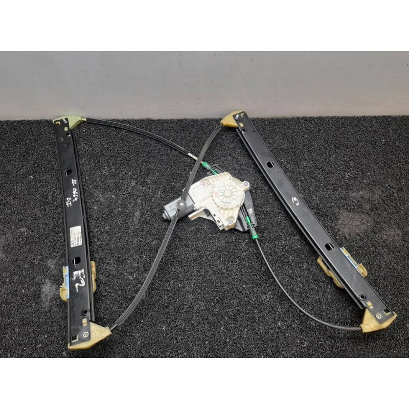 Recambio de elevalunas delantero izquierdo para audi a4 ber. (b8) e referencia OEM IAM 8K0959801A  BROSE