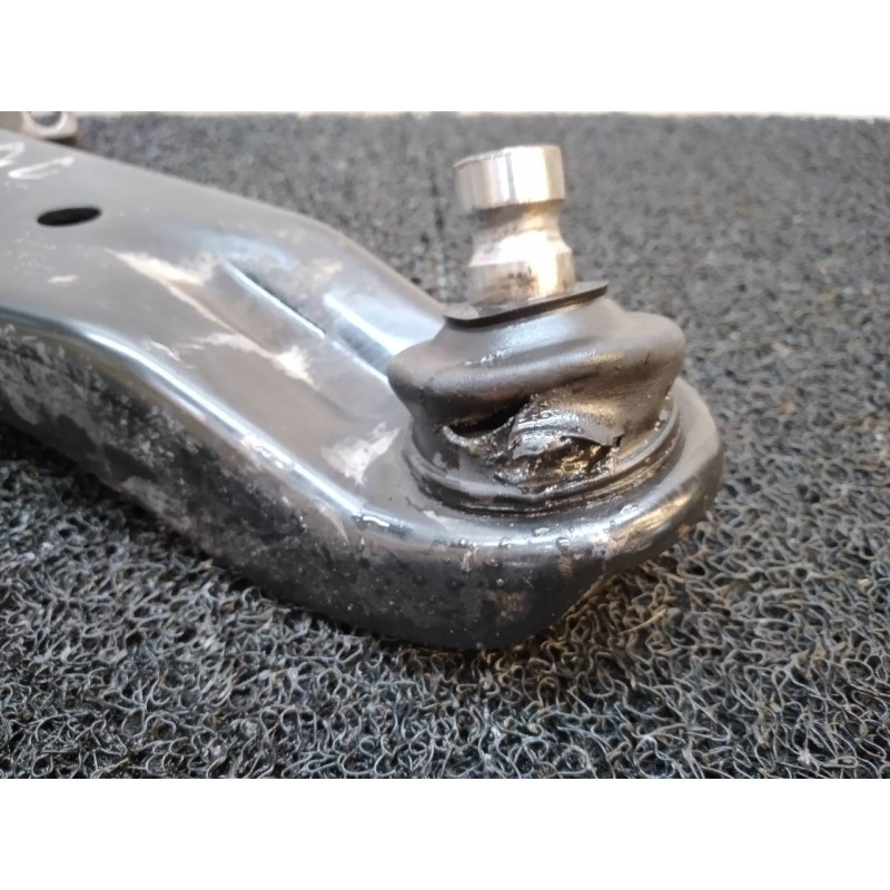 Recambio de brazo suspension inferior delantero derecho para hyundai santa fe (sm) 2.7 gls full 4x4 referencia OEM IAM 3