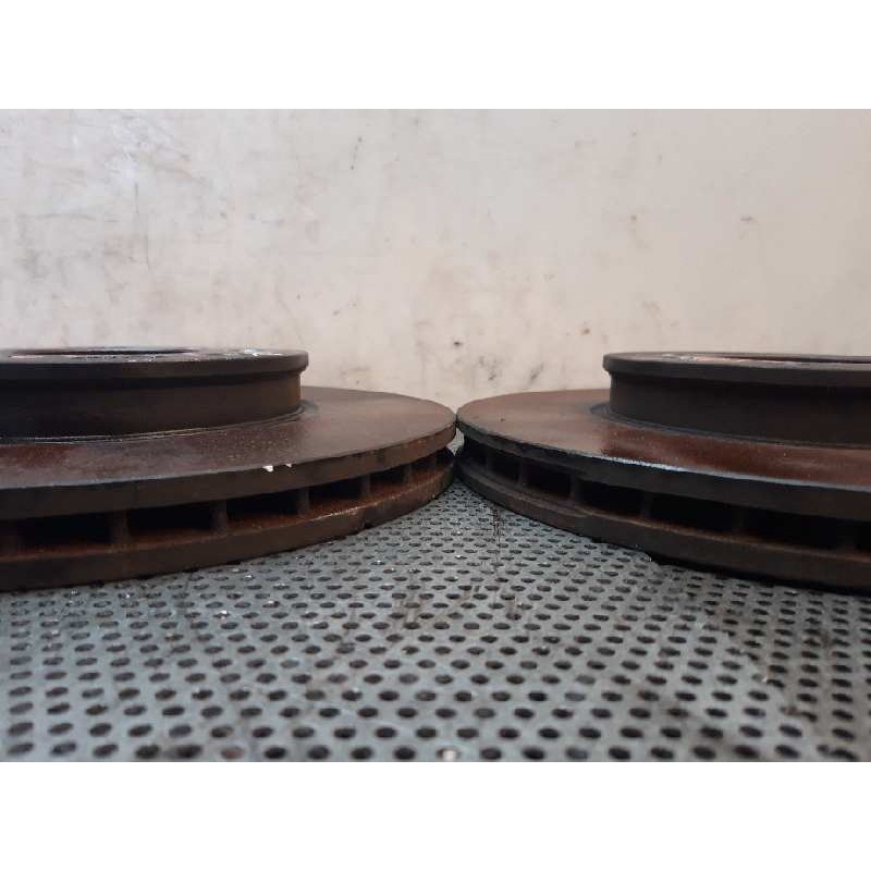 Recambio de disco freno delantero para kia rio 1.2 cat referencia OEM IAM - Negro 3