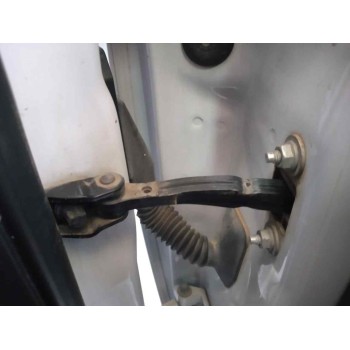 RETENEDOR PUERTA DELANTERA DERECHA 