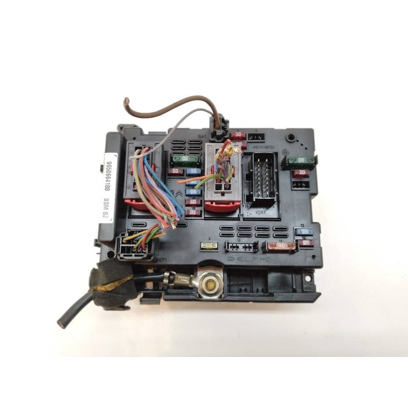 Recambio de caja reles / fusibles para peugeot 206 berlina x-line refri referencia OEM IAM 9650664180  