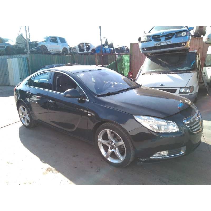 opel insignia berlina del año 2010