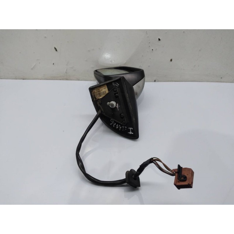 Recambio de retrovisor izquierdo para peugeot 407 st confort referencia OEM IAM 4