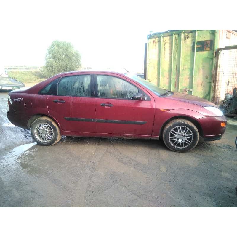 ford focus berlina (cak) del año 2001