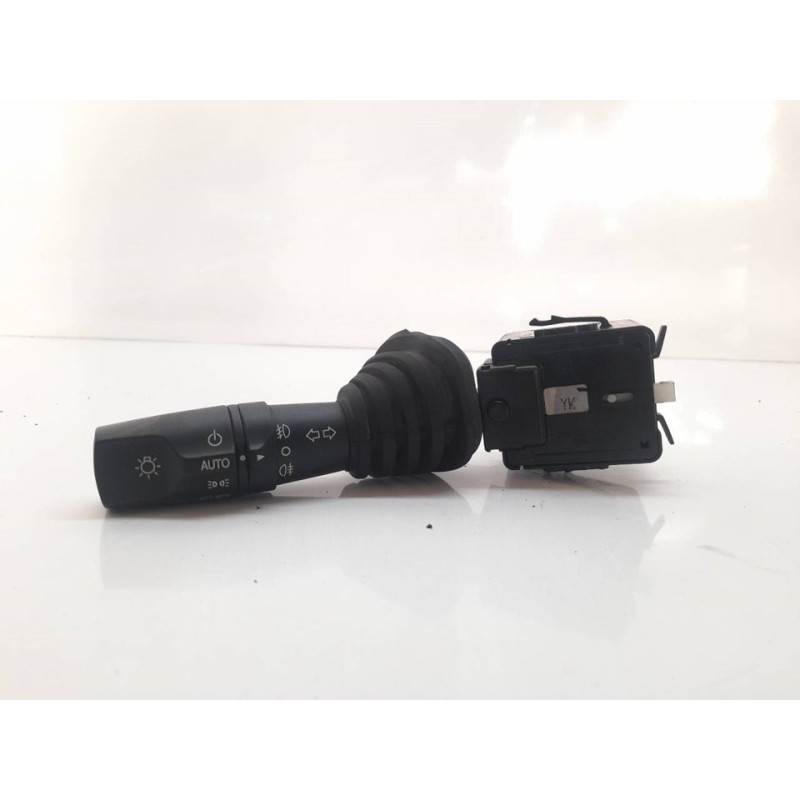 Recambio de mando luces para chevrolet captiva 2.0 vcdi ltx sport referencia OEM IAM 202005410  