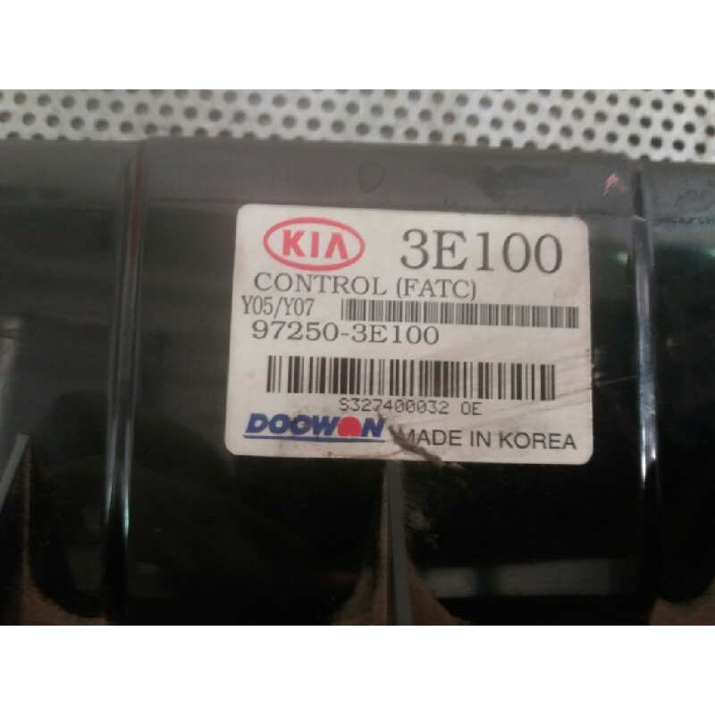 Recambio de mando climatizador para kia sorento 2.5 crdi ex referencia OEM IAM 972503E100 3E100 - Gris 2