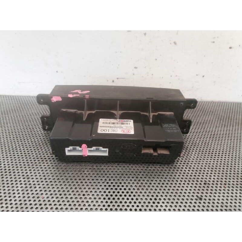Recambio de mando climatizador para kia sorento 2.5 crdi ex referencia OEM IAM 972503E100 3E100 - Gris 3