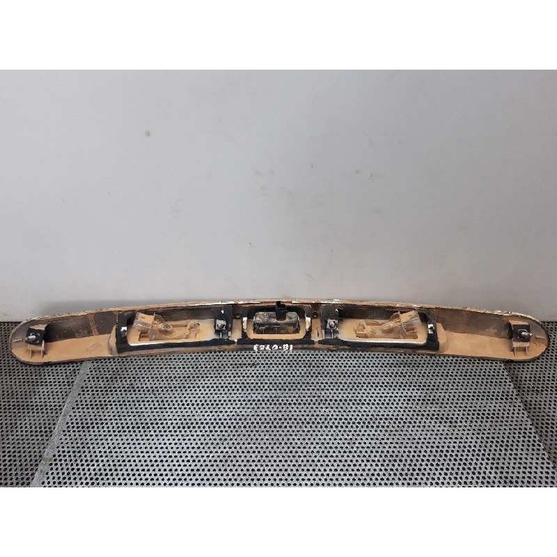 Recambio de molduras traseras para renault clio grandtour business referencia OEM IAM - Negro 2