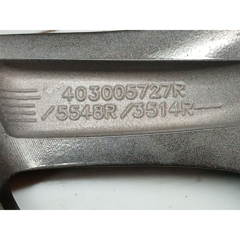 Recambio de llanta para renault captur zen referencia OEM IAM 403005727R - Blanco 2