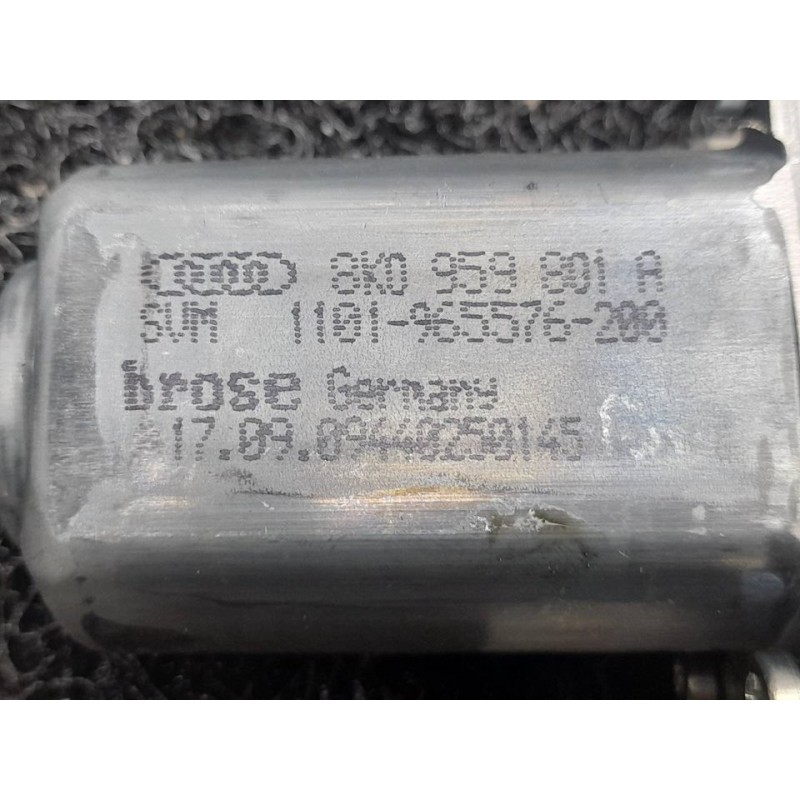 Recambio de elevalunas delantero izquierdo para audi a4 ber. (b8) e referencia OEM IAM 8K0959801A  BROSE 6